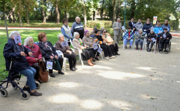 Sétával és tánccal az Alzheimer ellen