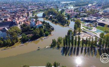 Árvíz - Ütemes apadásnak indult a Duna a folyó felső szakaszain