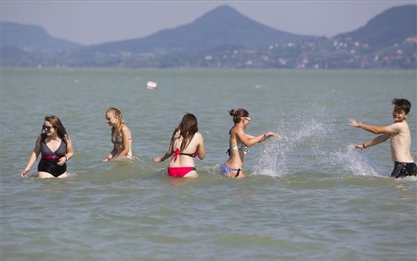 Idén 37 strandon rendeznek Mozdulj Balaton! szabadidős sportprogramokat