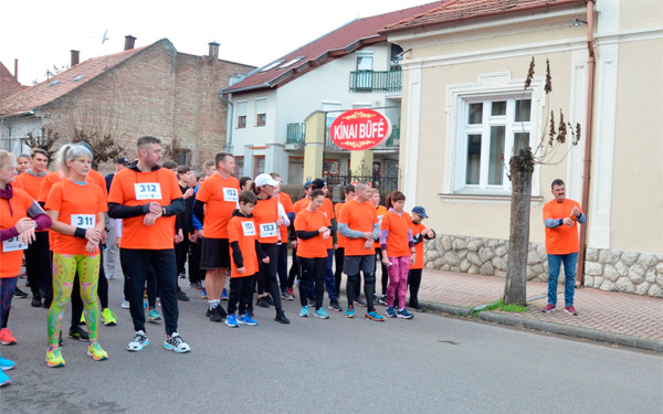 Közel ötszázan álltak rajthoz a dombóvári szilveszteri futáson